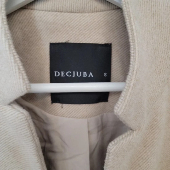 Decjuba Australia Long Tie Waist Jacket - Picture 4 of 9